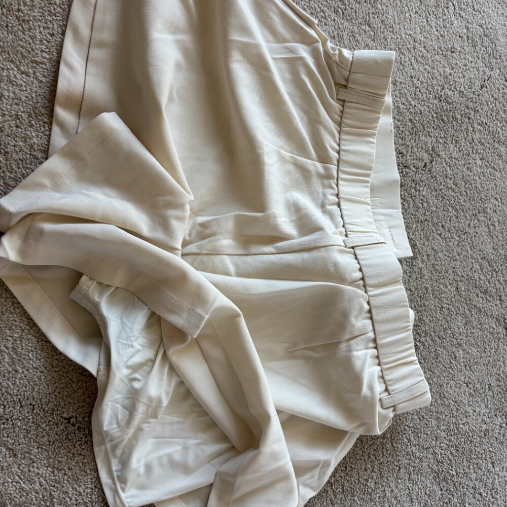 OGL Women's Cream Shorts - Picture 2 of 3